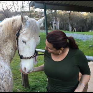 Meet your Posher, Juliana